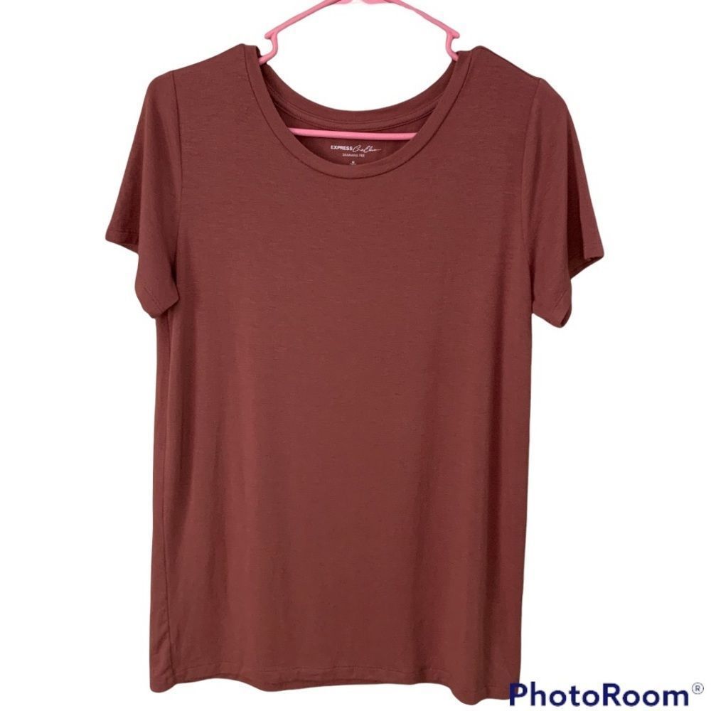 Express one eleven Skimming Tee EUC